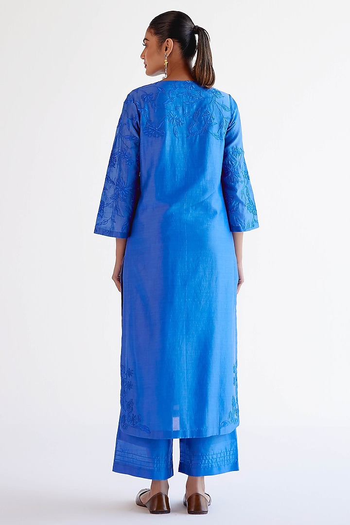 Blue Silk Chanderi Resham Embroidered Kurta Set by Devnaagri at Pernia's Pop Up Shop