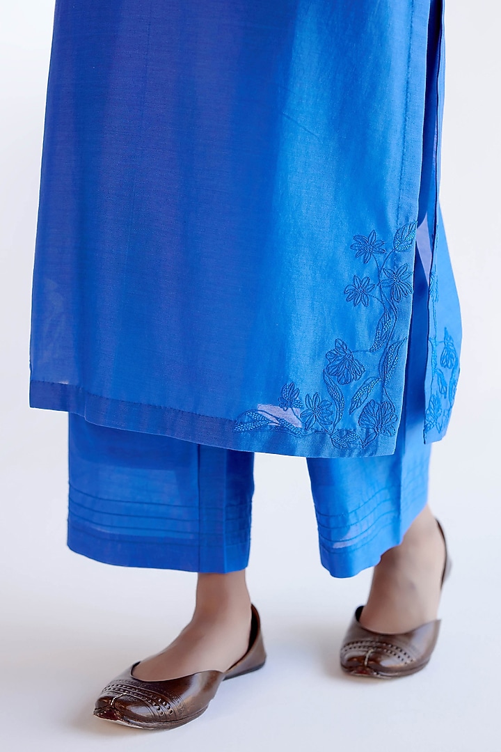Blue Silk Chanderi Resham Embroidered Kurta Set by Devnaagri at Pernia's Pop Up Shop