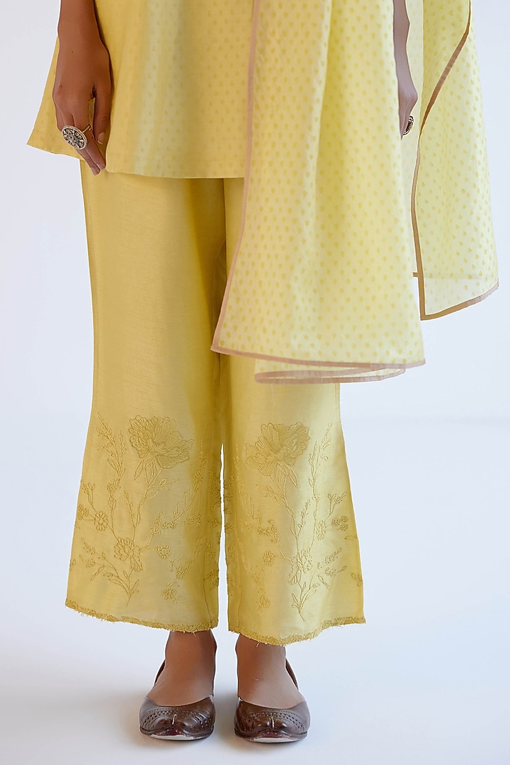Lemon Yellow Silk Chanderi Block Printed Short Kurta Set by Devnaagri at Pernia's Pop Up Shop