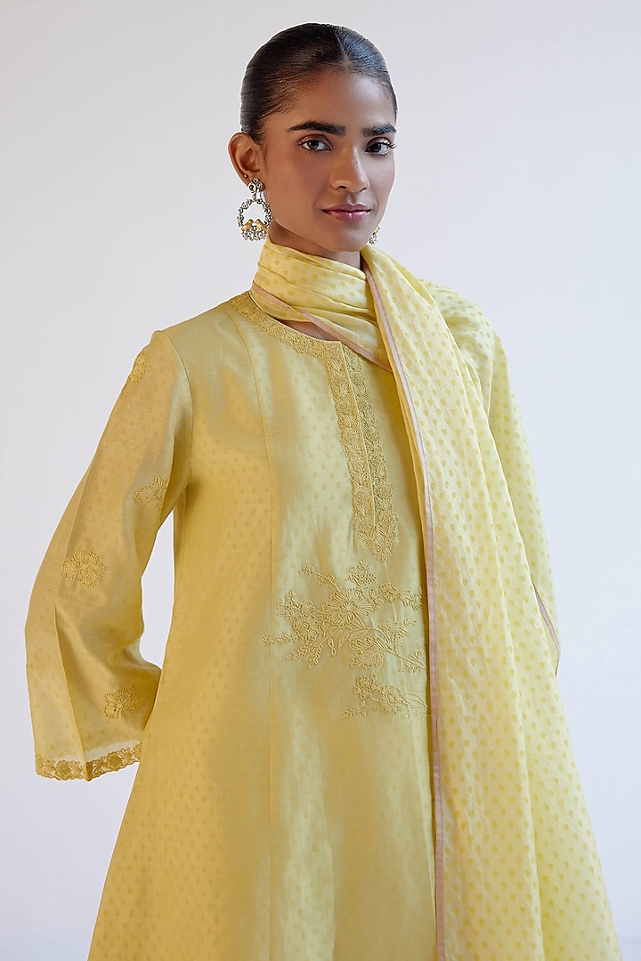 Lemon Yellow Silk Chanderi Block Printed Short Kurta Set by Devnaagri at Pernia's Pop Up Shop