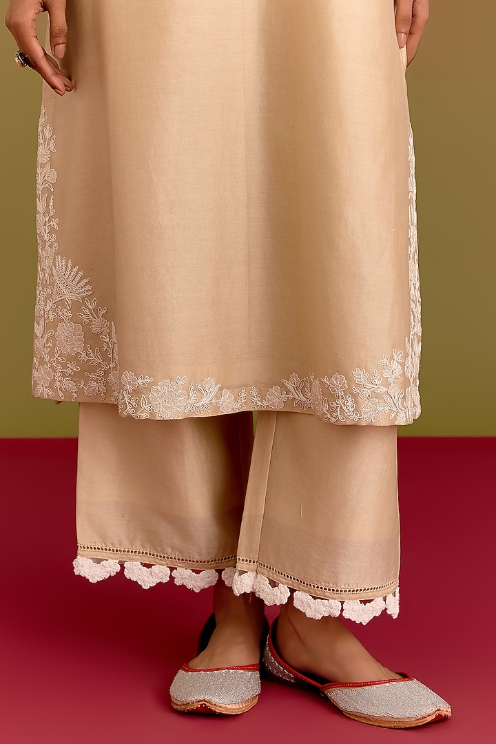 Beige Silk Chanderi Dori Embroidered Kurta Set by Devnaagri at Pernia's Pop Up Shop