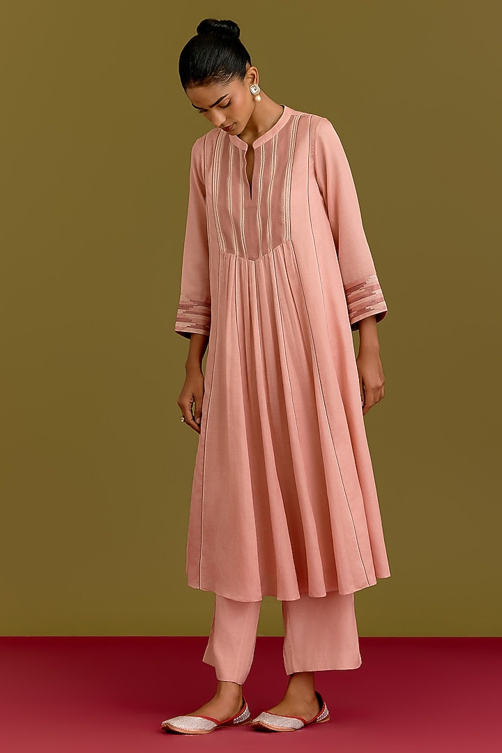 Blush PInk Cotton Silk Satin Kurta Set by Devnaagri at Pernia's Pop Up Shop