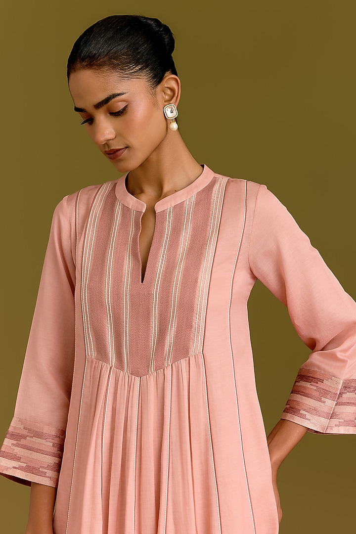 Blush PInk Cotton Silk Satin Kurta Set by Devnaagri at Pernia's Pop Up Shop