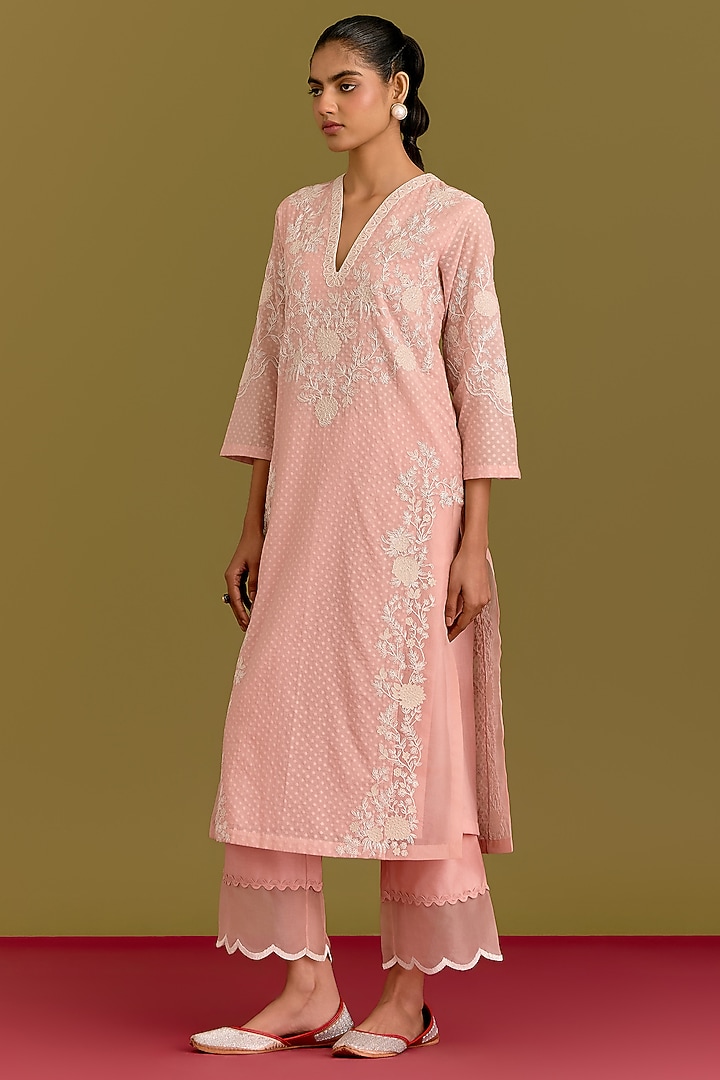 Pink Woven Chanderi Dori Embroidered Kurta Set by Devnaagri at Pernia's Pop Up Shop