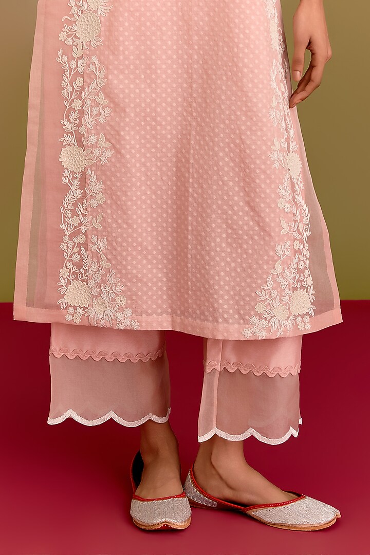 Pink Woven Chanderi Dori Embroidered Kurta Set by Devnaagri at Pernia's Pop Up Shop