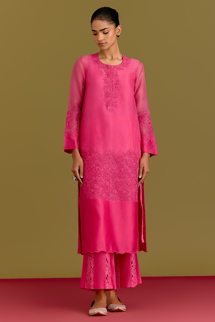 Fuchsia Silk Chanderi Dori Embroidered Kurta Set by Devnaagri at Pernia's Pop Up Shop