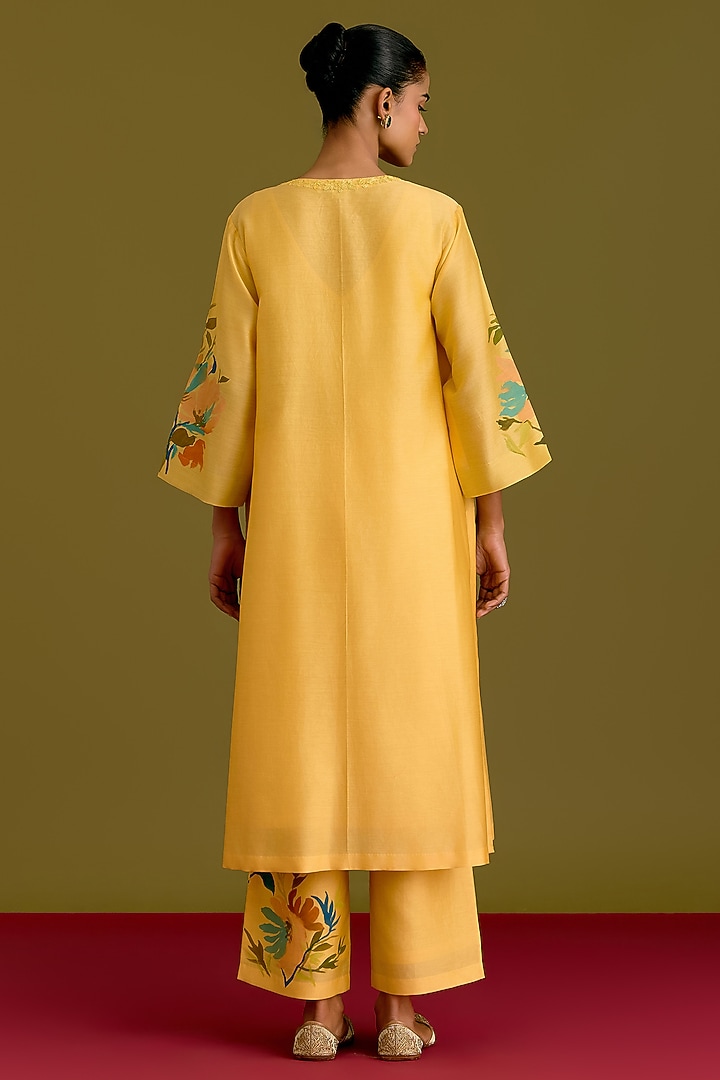 Yellow Silk Chanderi Hand Painted Kurta Set by Devnaagri at Pernia's Pop Up Shop