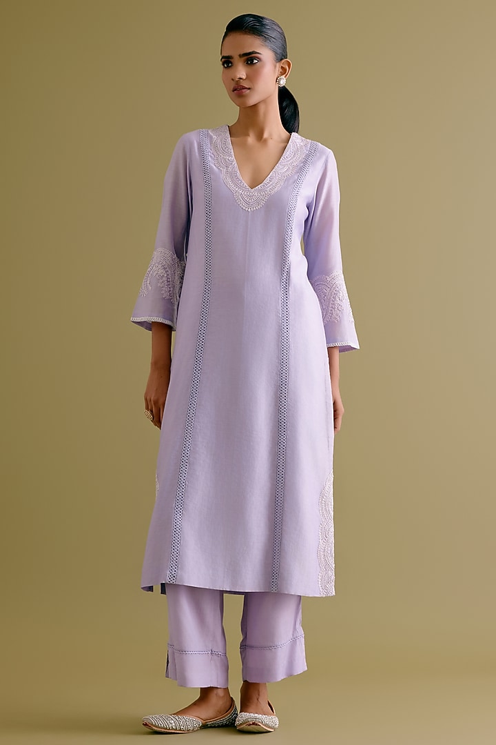 Lilac Silk Chanderi Dori Embroidered Kurta Set by Devnaagri at Pernia's Pop Up Shop