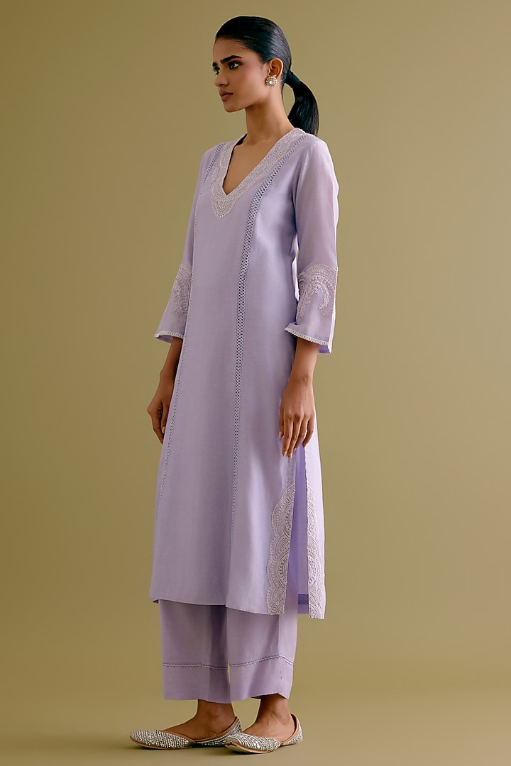 Lilac Silk Chanderi Dori Embroidered Kurta Set by Devnaagri at Pernia's Pop Up Shop