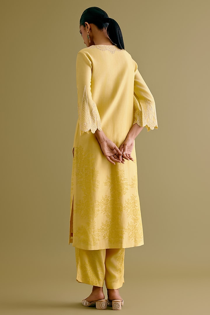 Yellow Silk Chanderi Dori Embroidered & Printed Kurta Set by Devnaagri at Pernia's Pop Up Shop
