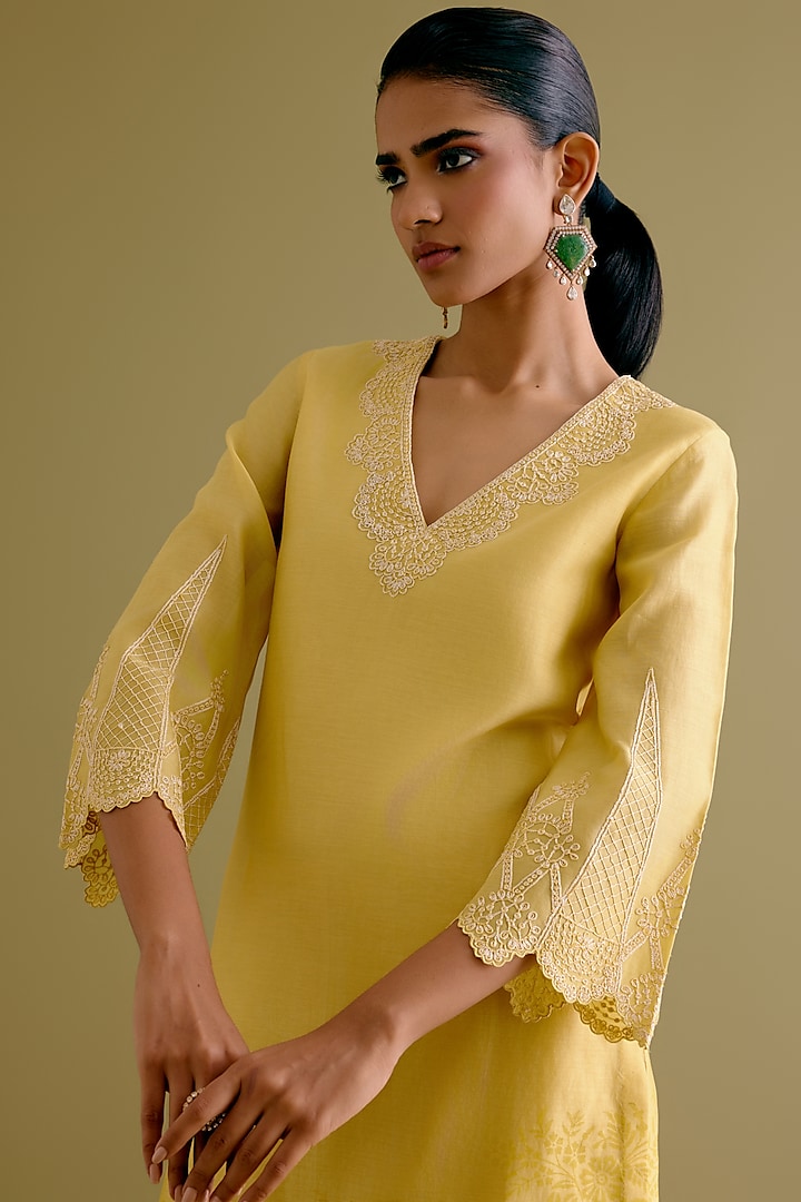 Yellow Silk Chanderi Dori Embroidered & Printed Kurta Set by Devnaagri at Pernia's Pop Up Shop