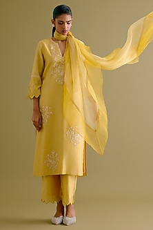 product-color-Yellow