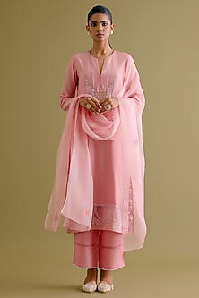 product-color-Blush Pink
