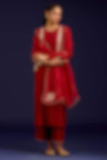 Rust Silk Chanderi Mirror Embroidered Kurta Set by Devnaagri at Pernia's Pop Up Shop