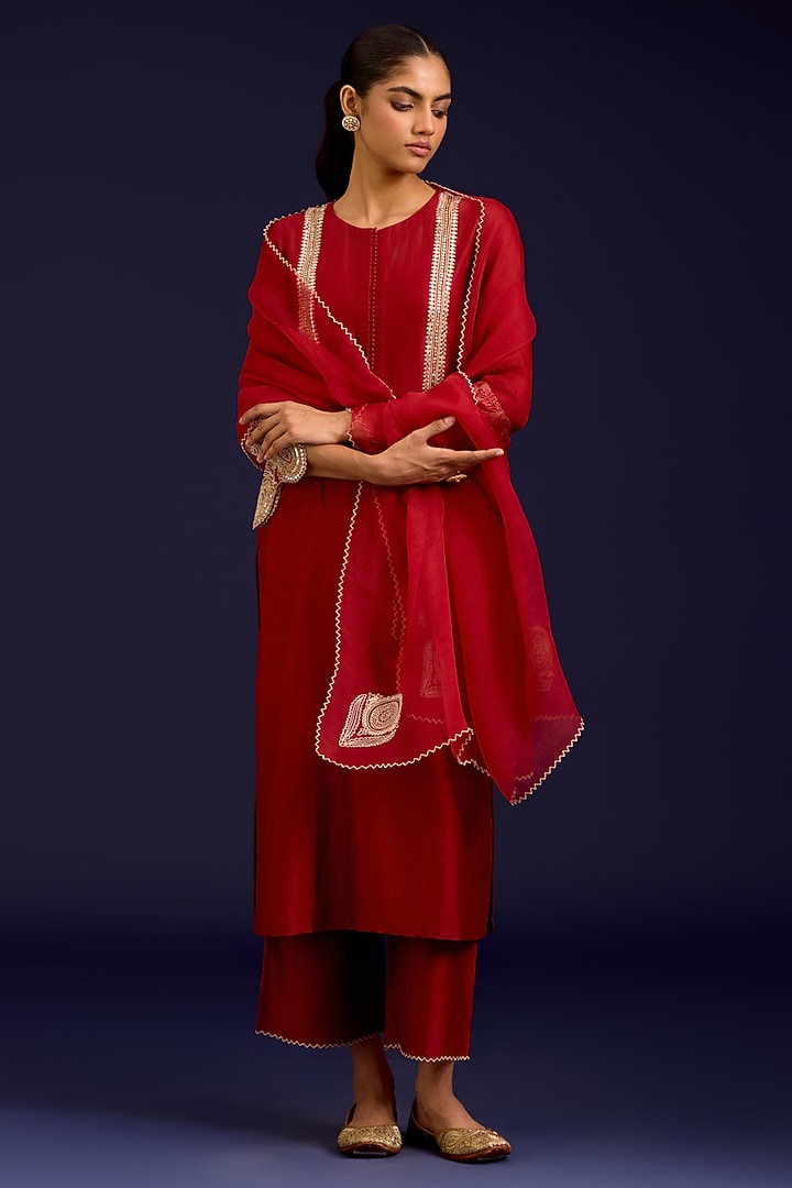 Rust Silk Chanderi Mirror Embroidered Kurta Set by Devnaagri at Pernia's Pop Up Shop