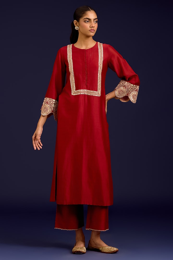 Rust Silk Chanderi Mirror Embroidered Kurta Set by Devnaagri at Pernia's Pop Up Shop