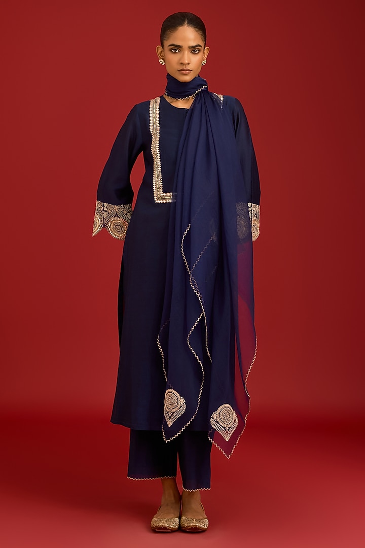 Navy Blue Silk Chanderi Mirror Embroidered Kurta Set by Devnaagri at Pernia's Pop Up Shop