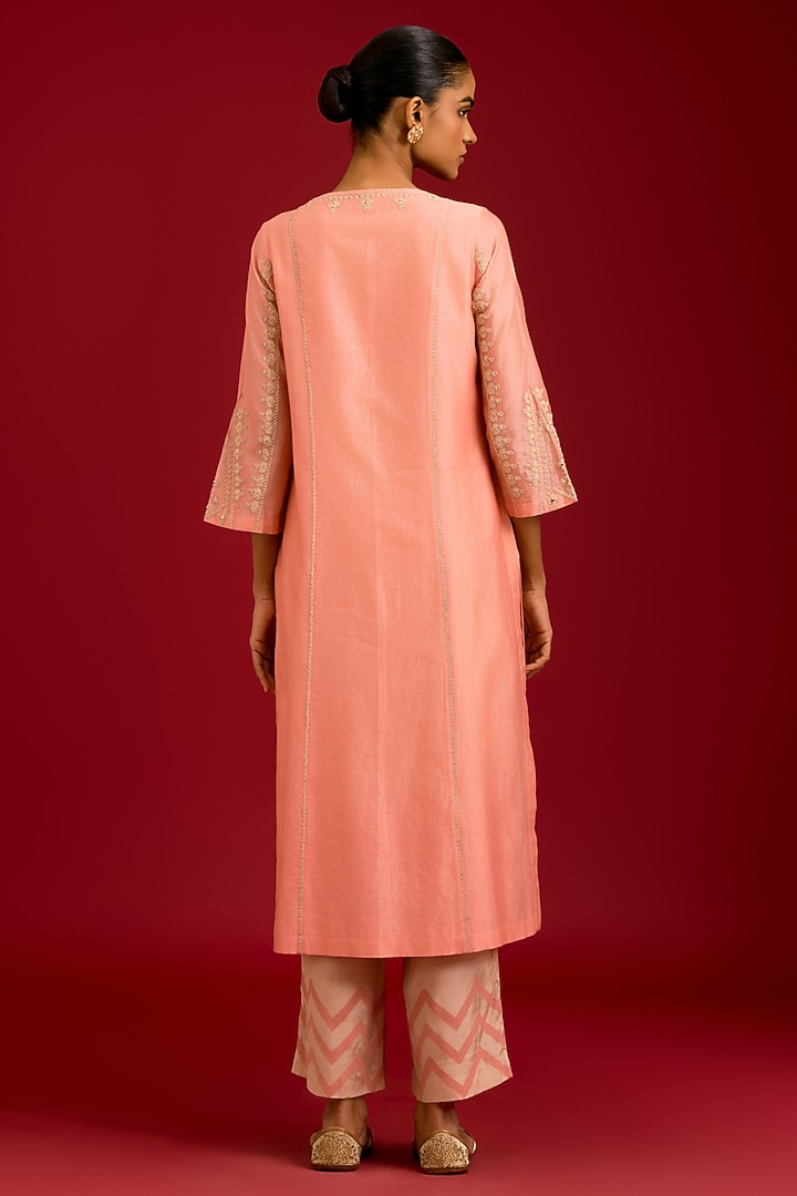 Pink Silk Chanderi Mirror Embroidered Kurta Set by Devnaagri at Pernia's Pop Up Shop