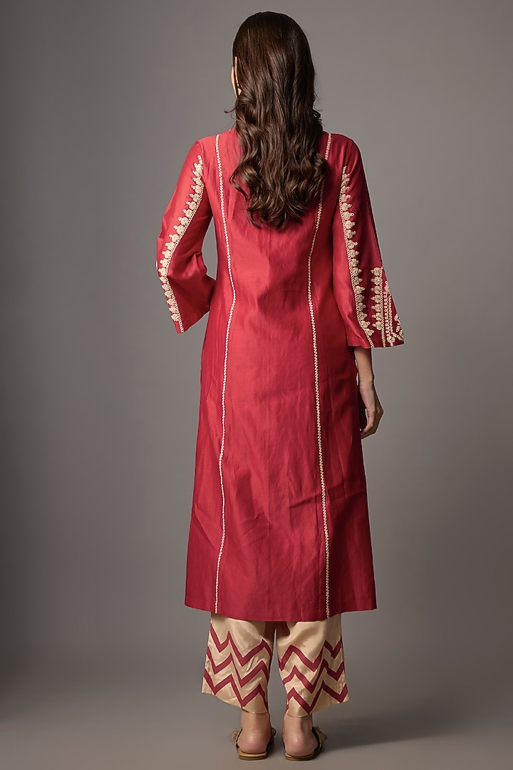 Red Silk Chanderi Sequins Embroidered Kurta Set by Devnaagri at Pernia's Pop Up Shop