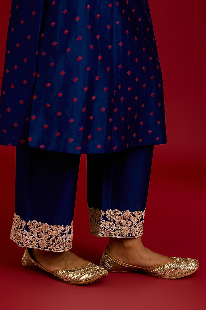 Navy Blue Bandhej Thread Embroidered Kurta Set by Devnaagri at Pernia's Pop Up Shop
