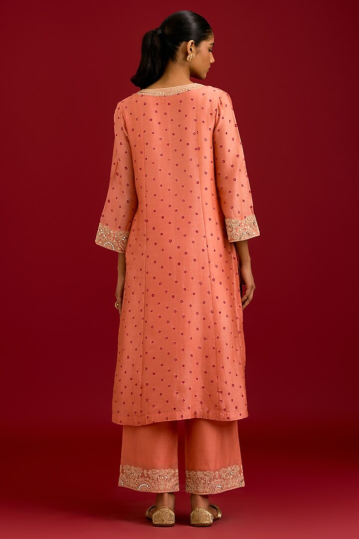Peach & Red Bandhej Thread Embroidered Kurta Set by Devnaagri at Pernia's Pop Up Shop