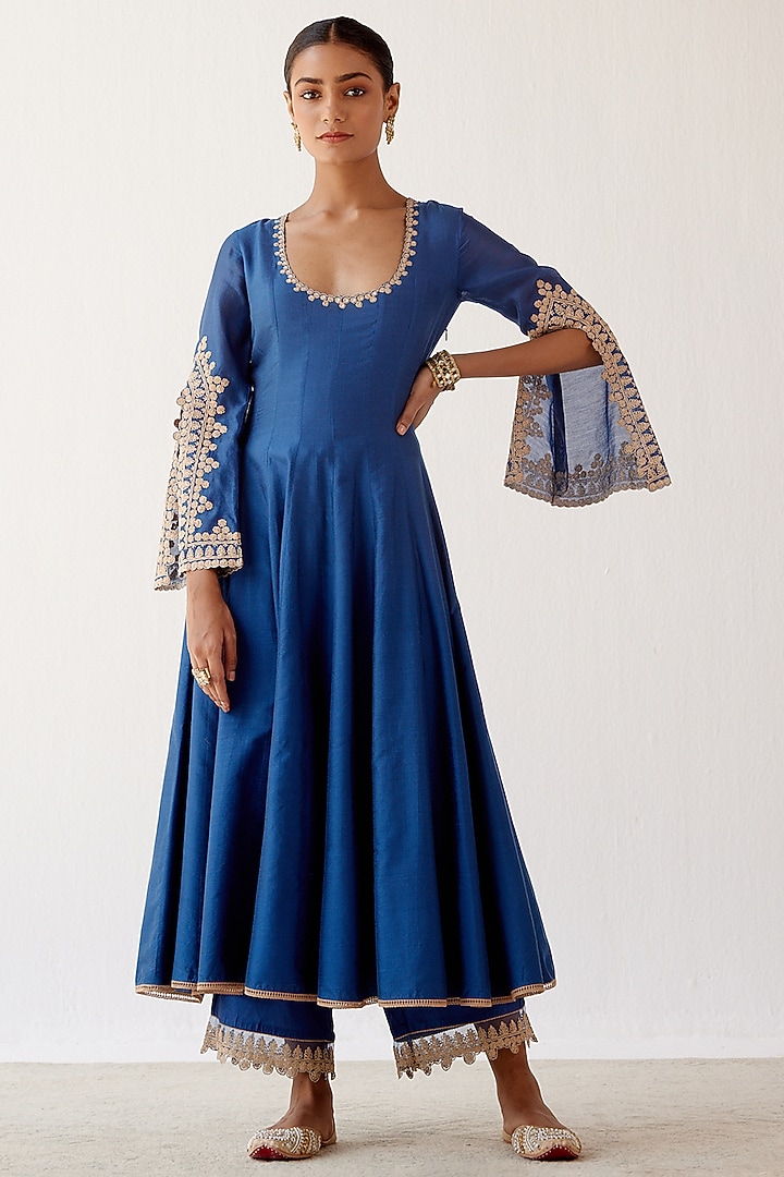 Blue Embroidered Wedding Anarkali Set by Devnaagri at Pernia's Pop Up Shop