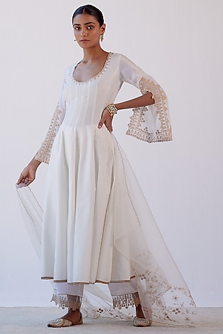 Ivory Embroidered Anarkali Set by Devnaagri