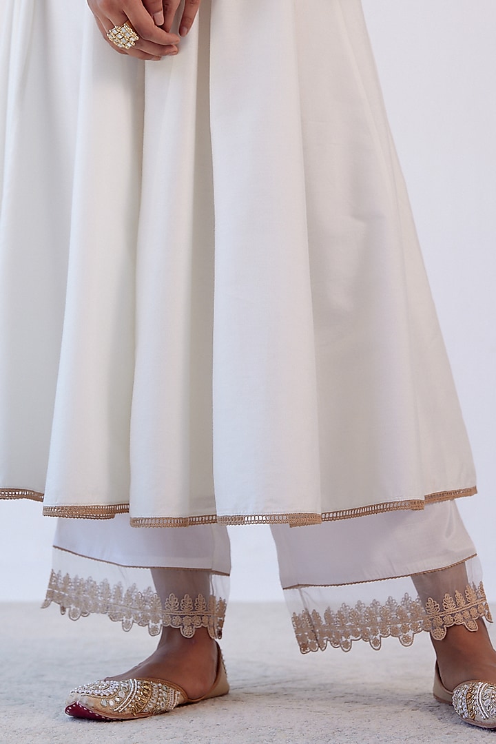 Ivory Embroidered Wedding Anarkali Set by Devnaagri at Pernia's Pop Up Shop