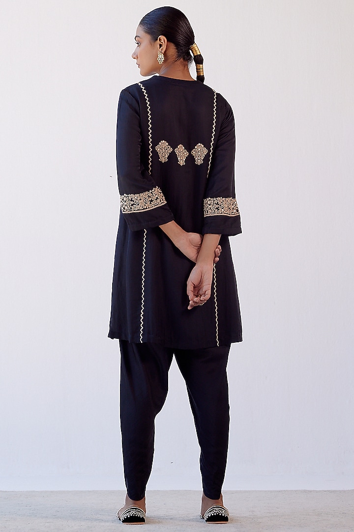 Black Cotton Silk Satin Dhoti Set by Devnaagri at Pernia's Pop Up Shop