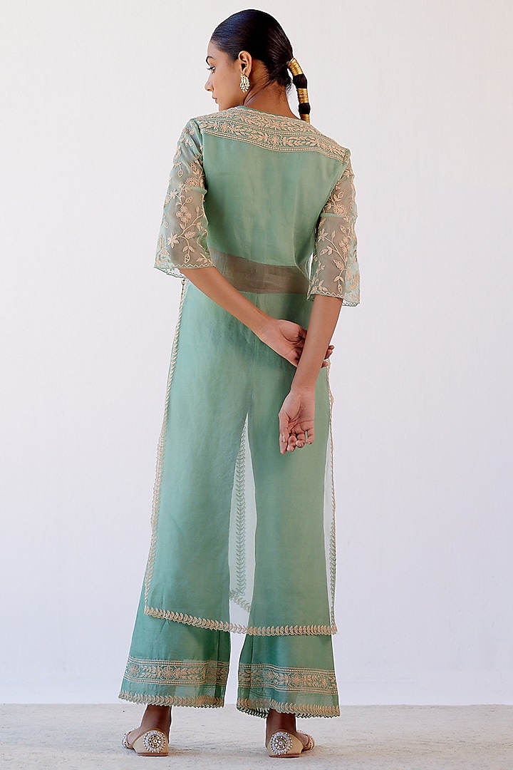 Sage Green Embroidered Kurta Set by Devnaagri at Pernia's Pop Up Shop