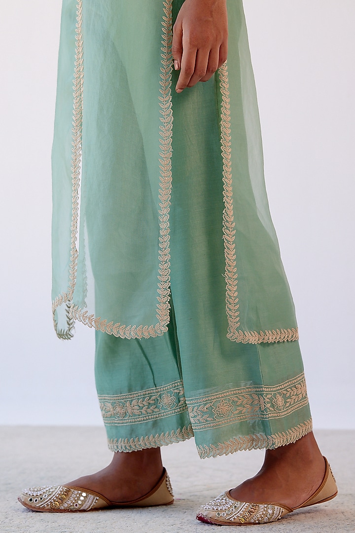 Sage Green Embroidered Kurta Set by Devnaagri at Pernia's Pop Up Shop