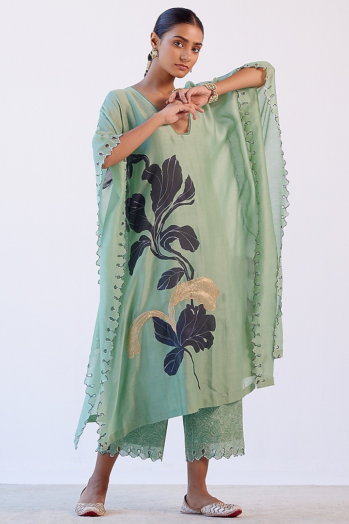 Green Hand-Painted Kaftan Set by Devnaagri