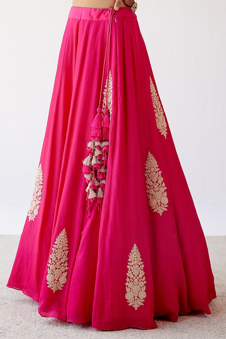 Fuschia Embroidered Wedding Lehenga Set by Devnaagri at Pernia's Pop Up Shop