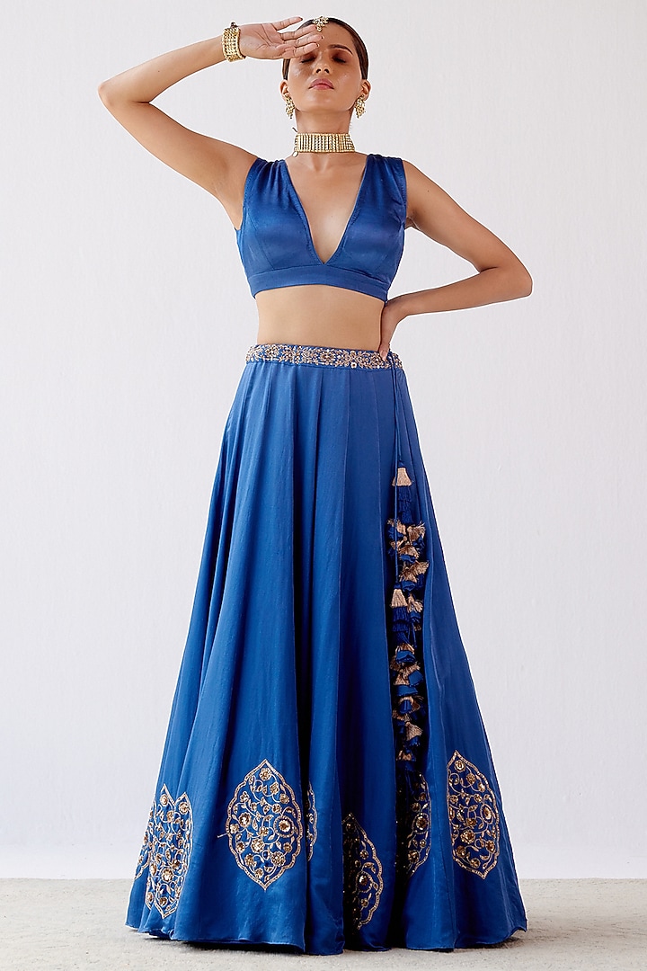 Blue Embroidered Wedding Lehenga Set by Devnaagri at Pernia's Pop Up Shop