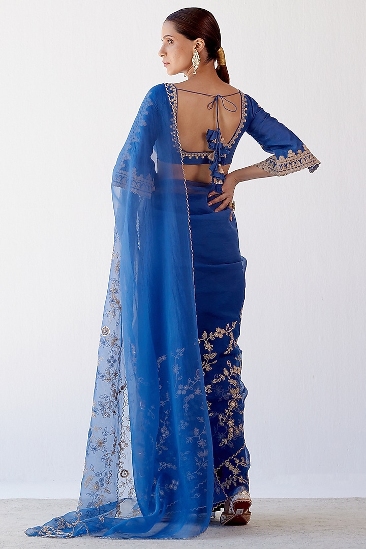 Blue Embroidered Wedding Saree Set by Devnaagri at Pernia's Pop Up Shop