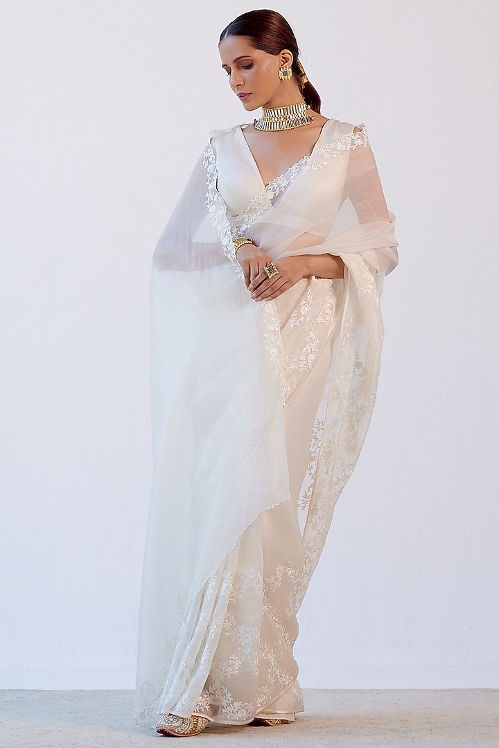 Ivory Embroidered Wedding Saree Set by Devnaagri at Pernia's Pop Up Shop