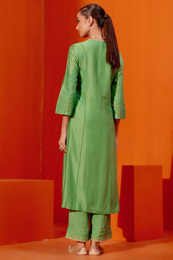 Green Silk Chanderi Dori Embellished Kurta Set by Devnaagri at Pernia's Pop Up Shop