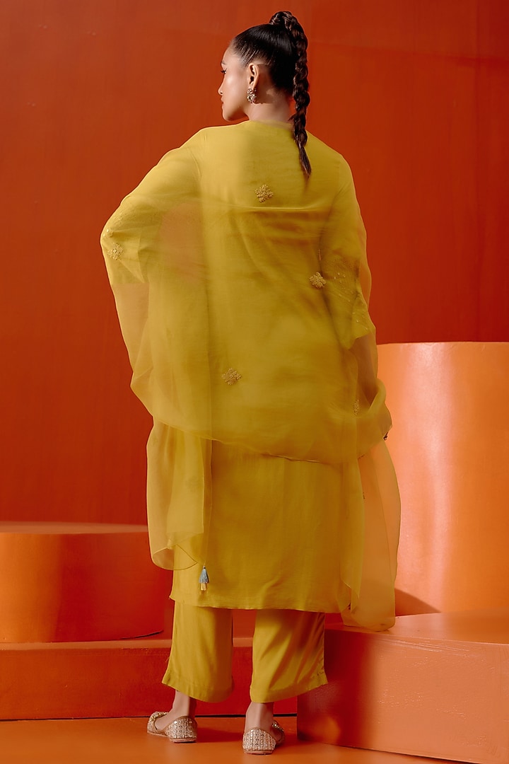 Mustard Silk Chanderi Dori Embroidered Kurta Set by Devnaagri at Pernia's Pop Up Shop