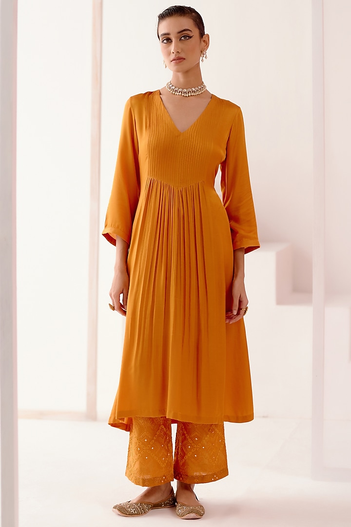 Orange Cotton Silk Satin Kurta Set by Devnaagri at Pernia's Pop Up Shop