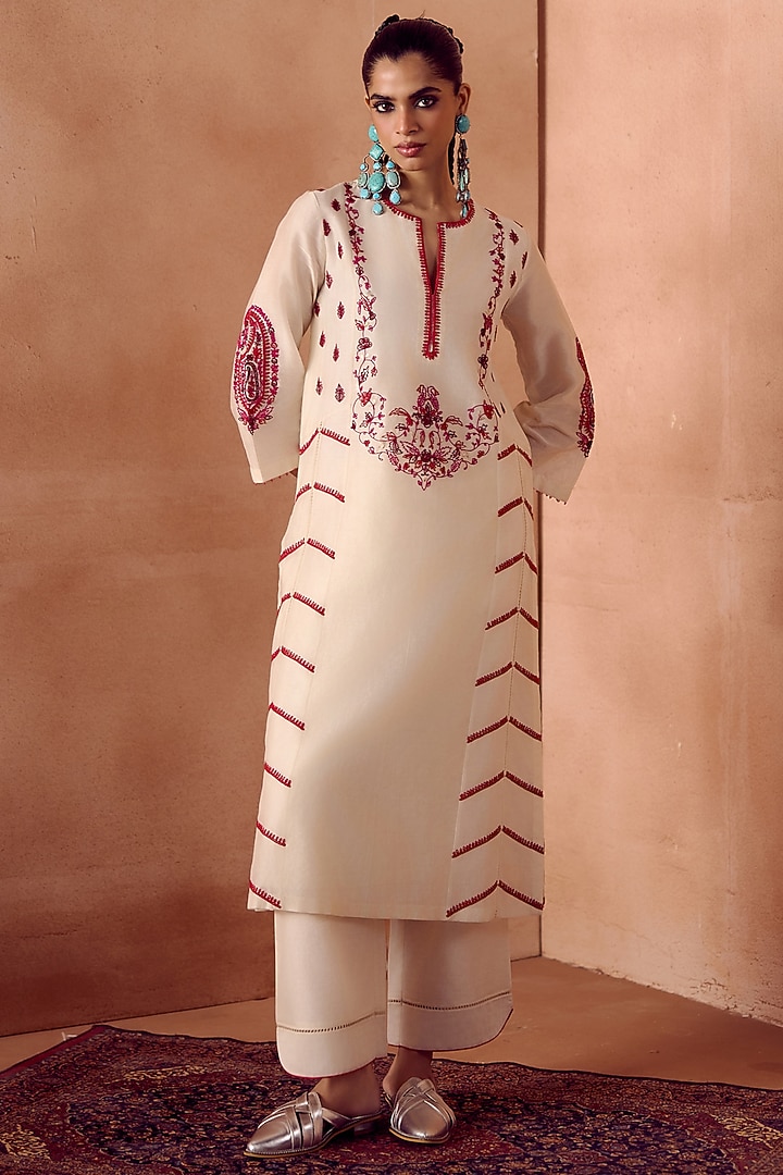 Ivory & Red Silk Chanderi Dori Embroidered Kurta Set by Devnaagri at Pernia's Pop Up Shop