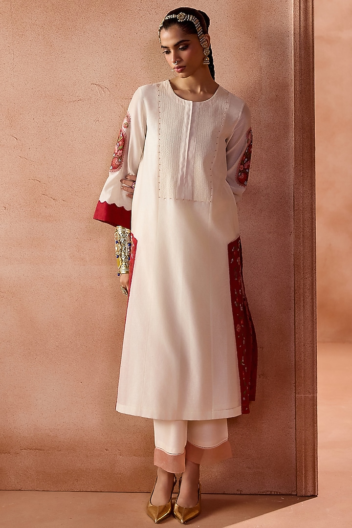Ivory & Maroon Silk Chanderi Dori Embroidered Kurta Set by Devnaagri at Pernia's Pop Up Shop