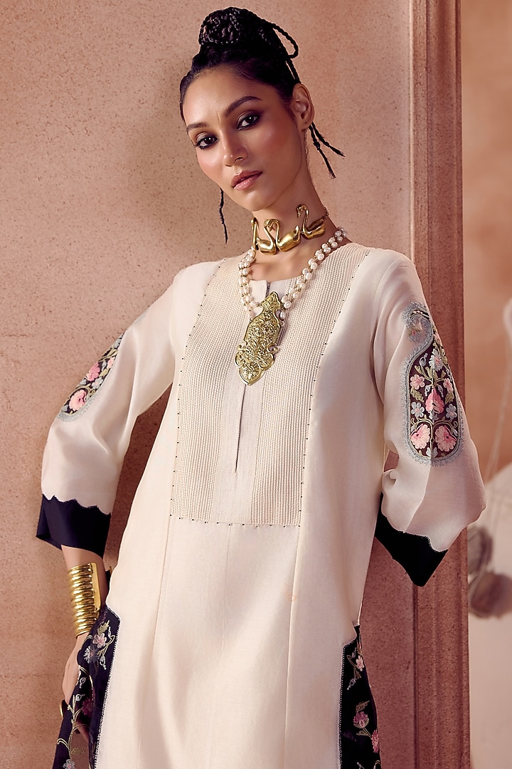 Ivory & Black Silk Chanderi Dori Embroidered Kurta Set by Devnaagri at Pernia's Pop Up Shop