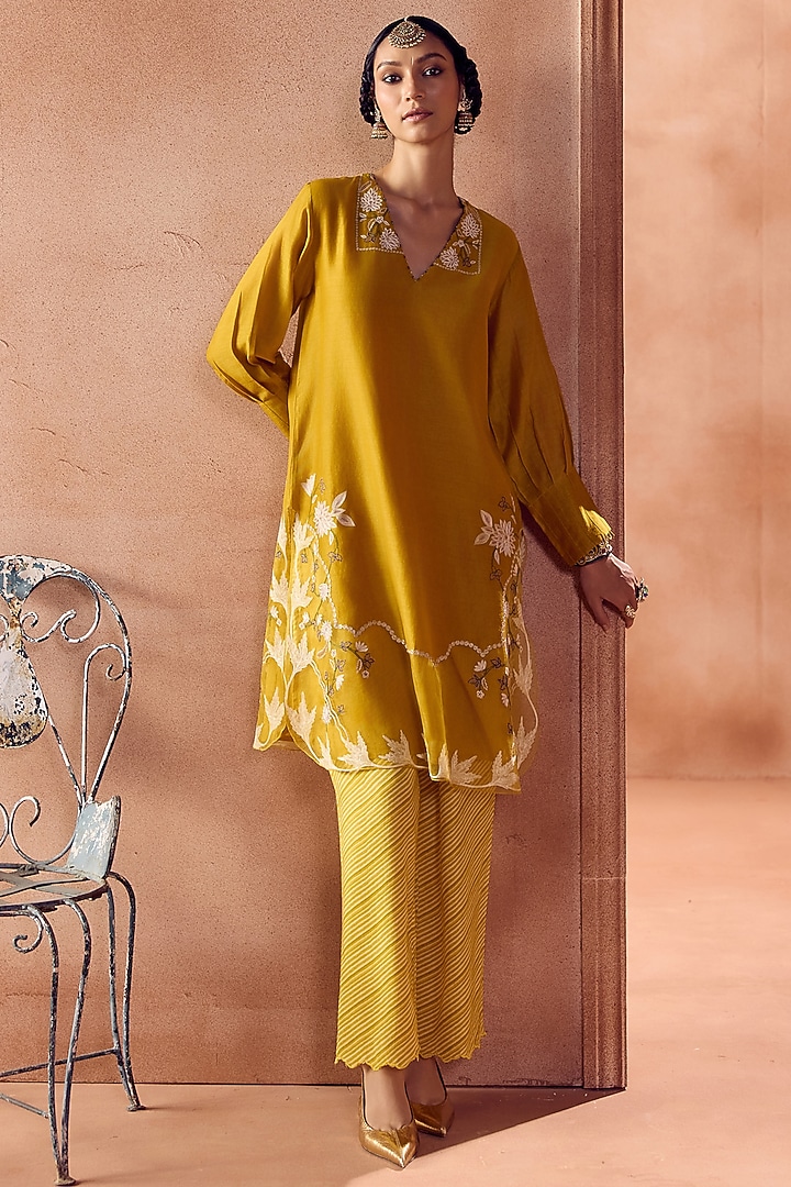 Mustard Silk Chanderi Dori Embroidered Kurta Set by Devnaagri at Pernia's Pop Up Shop