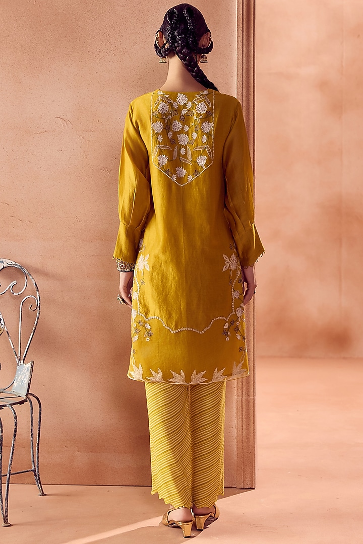 Mustard Silk Chanderi Dori Embroidered Kurta Set by Devnaagri at Pernia's Pop Up Shop