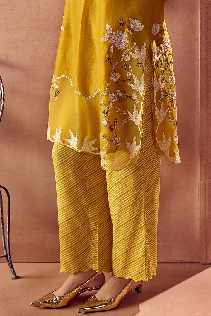 Mustard Silk Chanderi Dori Embroidered Kurta Set by Devnaagri at Pernia's Pop Up Shop