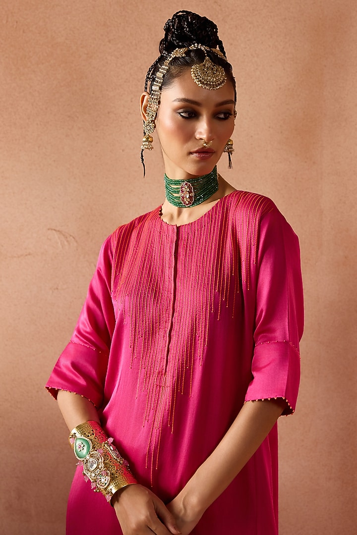 Fuchsia Cotton Silk Embroidered Kurta Set by Devnaagri at Pernia's Pop Up Shop