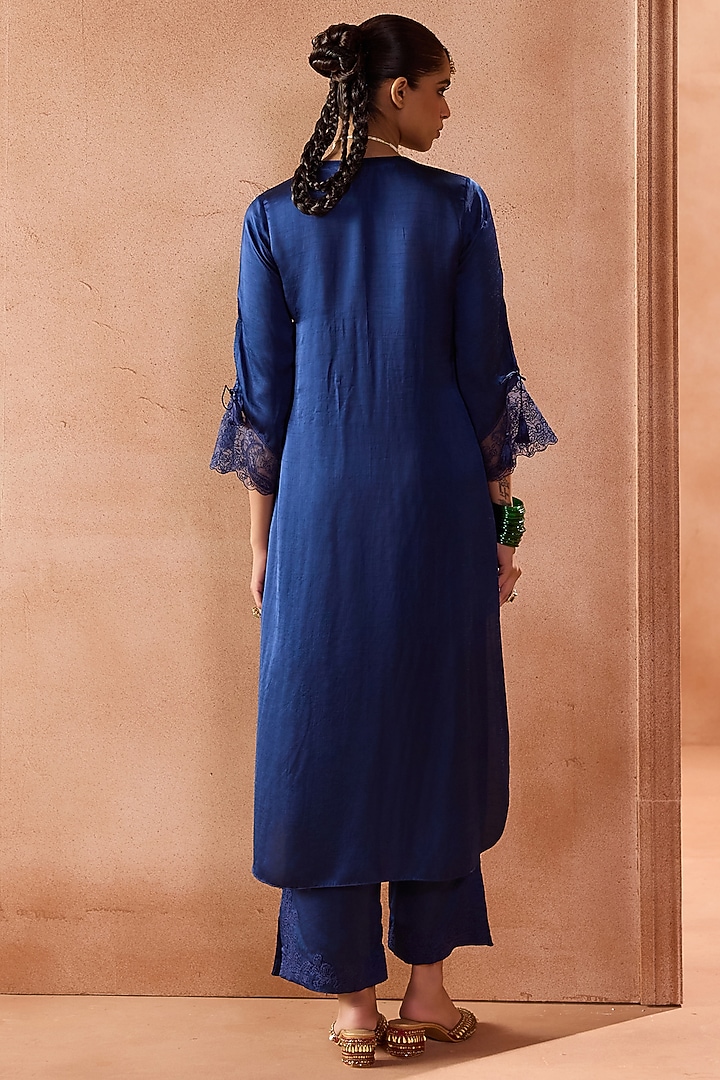 Blue Raw Silk Satin Embroidered Kurta Set by Devnaagri at Pernia's Pop Up Shop