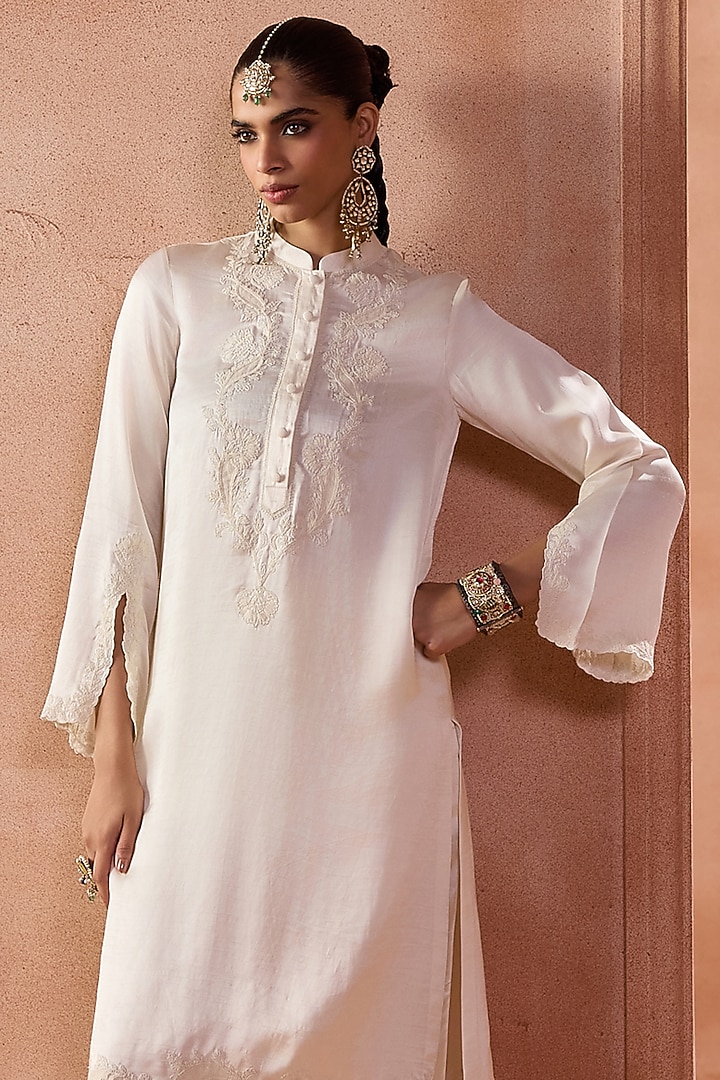 Ivory Raw Silk Satin Dori Embroidered Kurta Set by Devnaagri at Pernia's Pop Up Shop