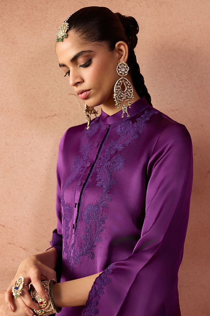 Purple Raw Silk Dori Embroidered Kurta Set by Devnaagri at Pernia's Pop Up Shop