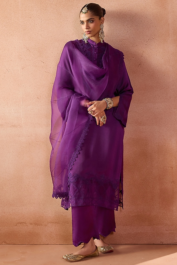 Purple Raw Silk Dori Embroidered Kurta Set by Devnaagri at Pernia's Pop Up Shop